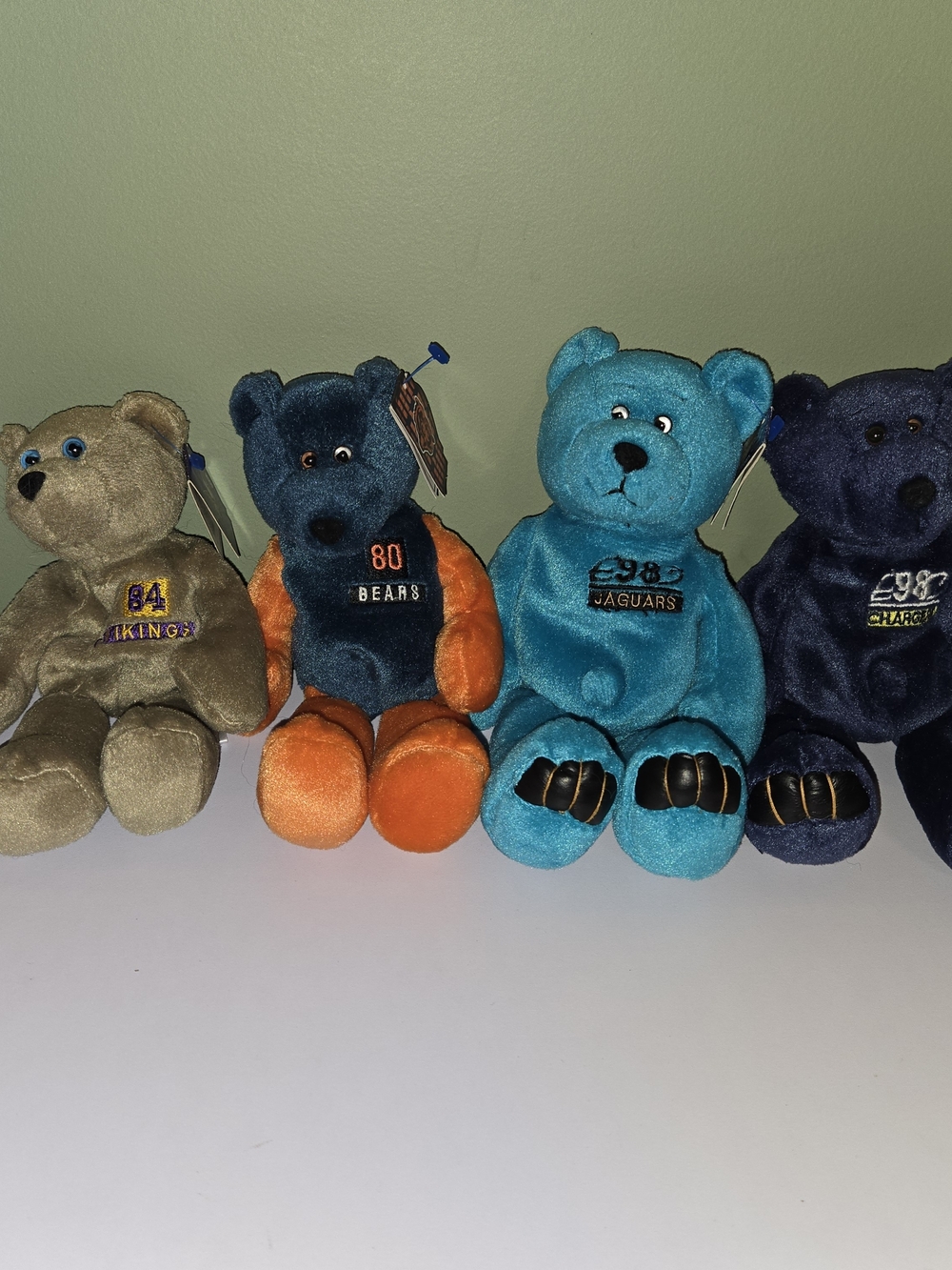 Vintage 1998 Limited Treasures NFL Pro Bear Lot of 4 W/ Tags Randy Moss